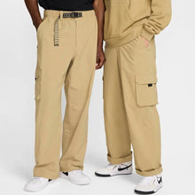  Nike SB Kearny Cargo Pants - Parachute Beige - Large